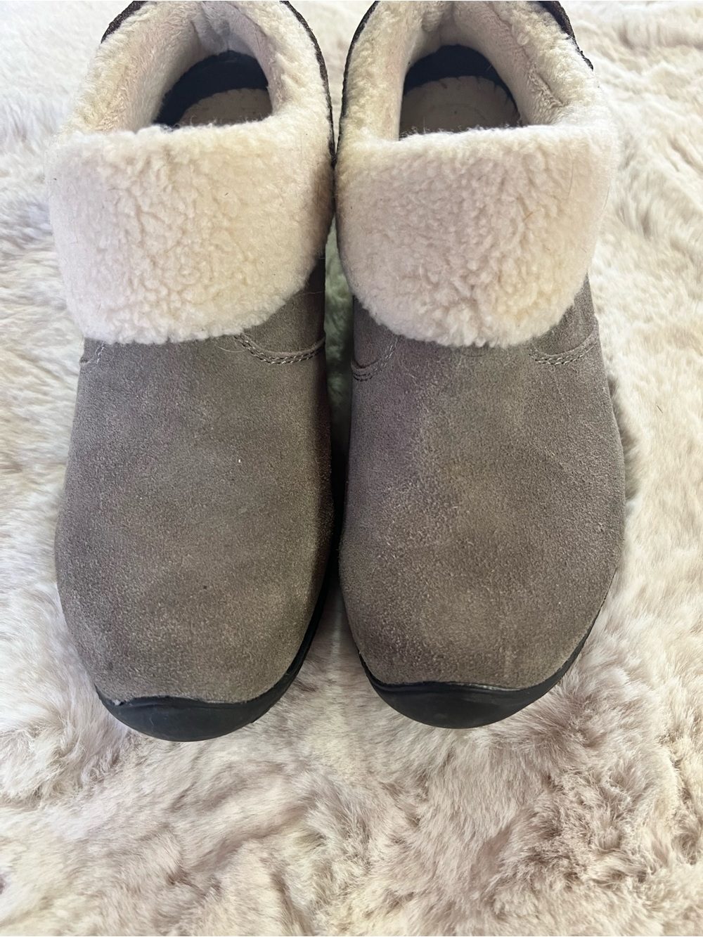 Eddie Bauer Shoes gray suede - Picture 6 of 7